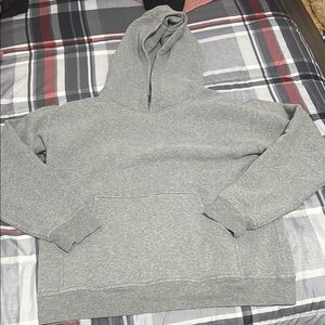 Women’s Lululemon Light Gray Hoodie!